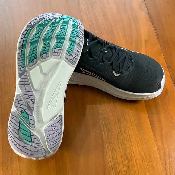 Altra FWD Via Sample - Picture 5 of 5